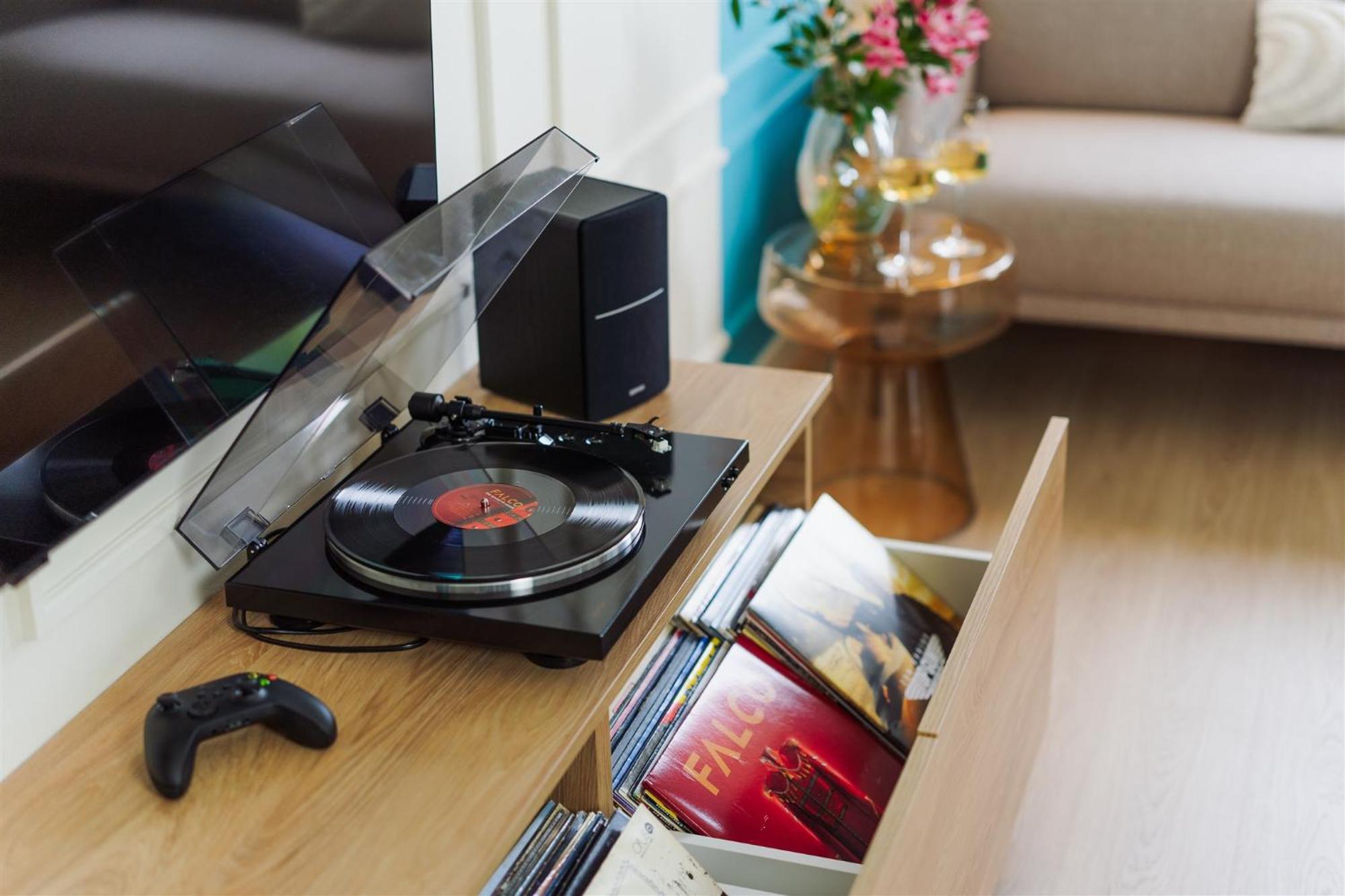 Good Vibe Studio Near Metro - Garage, Air-Conditioning, Vinyl Player Prague Luaran gambar